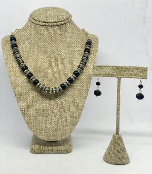 Set de collar y aretes