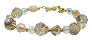 Pulsera ajustable con perlas rosadas