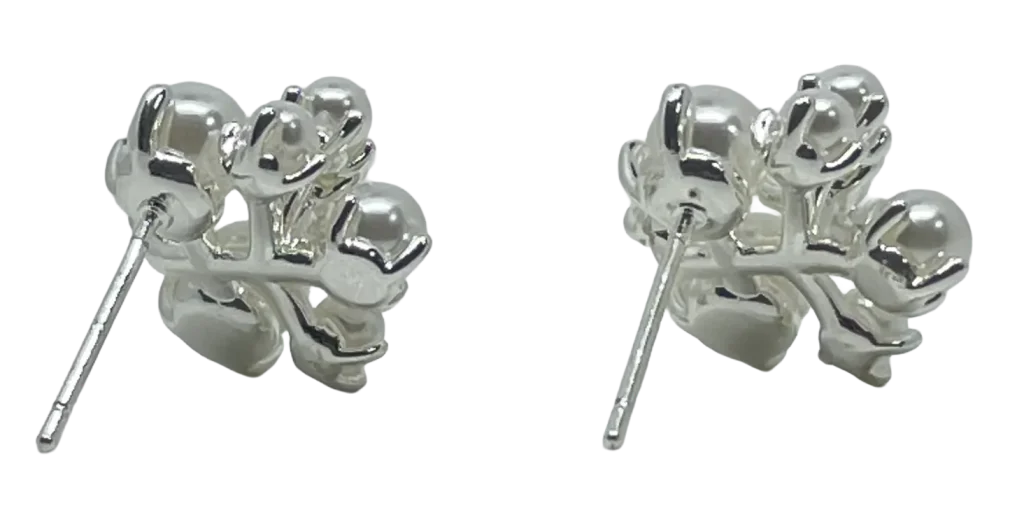Aretes plateados con perlas-gallery-0