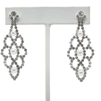 Aretes de Brillantitos Plateados con Perlas