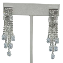 Aretes de brillantitos plateados