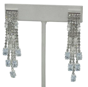 Aretes de brillantitos plateados