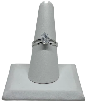 Anillo ajustable plateado con brilantito