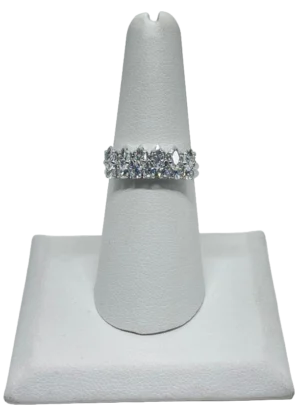 Anillo ajustable plateado con brillantitos