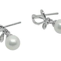 Aretes plateados de rodio con perla-gallery-0