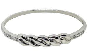 Pulsera de aro plateada de rodio con brillantitos entrelazada