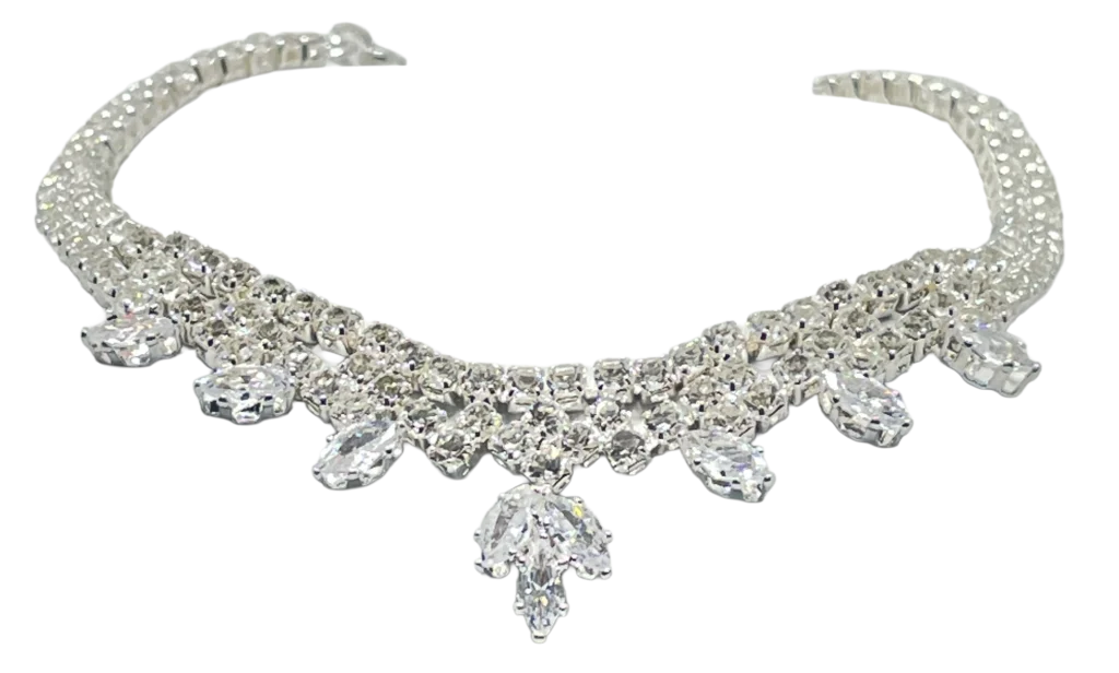 Rebajado-Pulsera plateada con brillantitos