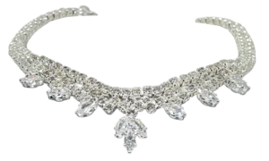Rebajado-Pulsera plateada con brillantitos