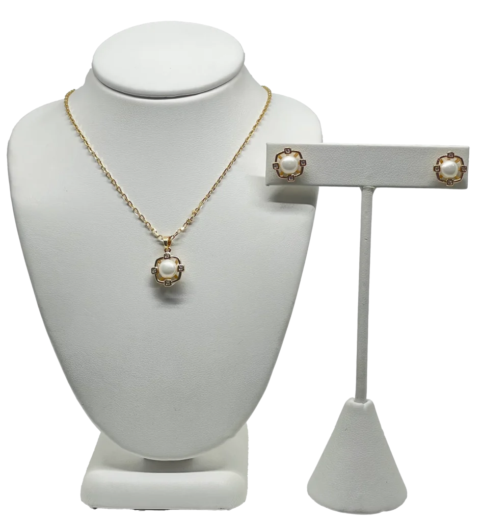 Set collar y aretes dorado de rodio con brillantitos y perla-gallery-0 Set collar y aretes dorado de rodio con brillantitos y perla-gallery-0