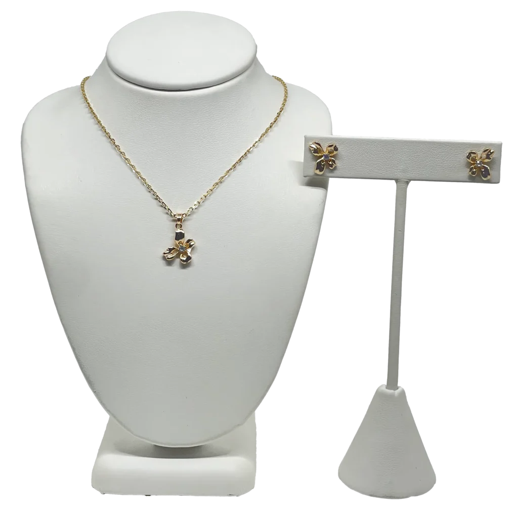 Set collar y aretes dorado de rodio con dije de flor-gallery-0